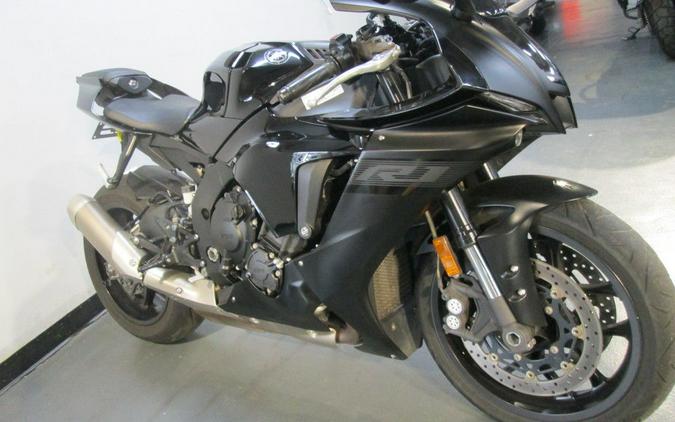 2020 Yamaha YZF-R1