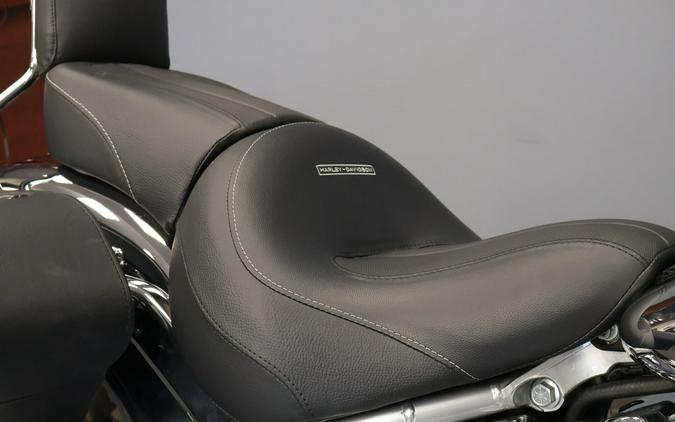 2025 Harley-Davidson® Fat Boy® Gray Ghost Reflection