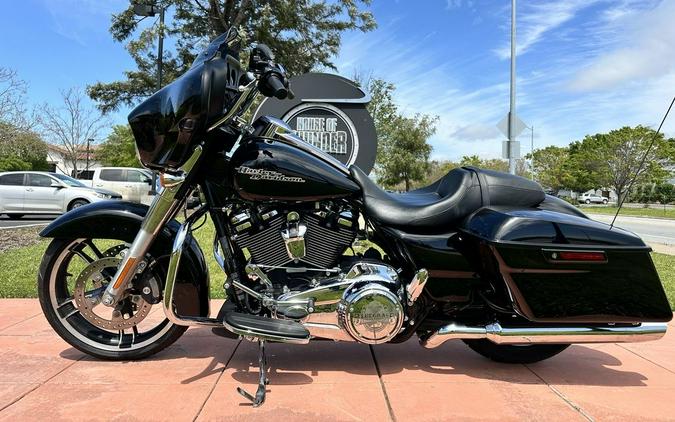 2018 Harley-Davidson® FLHX - Street Glide®