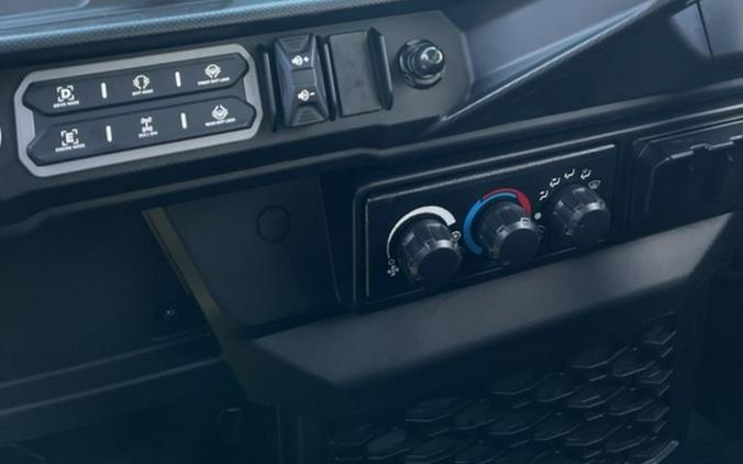 2026 Can-Am Defender MAX Lone Star Cab HD11