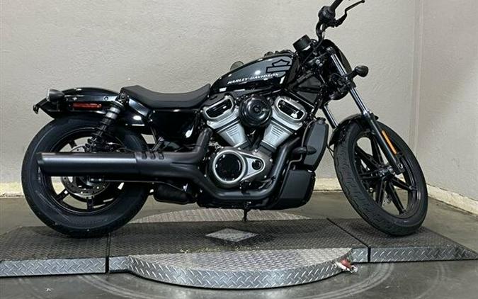 Harley-Davidson Nightster 2022 RH975 852810 BLACK