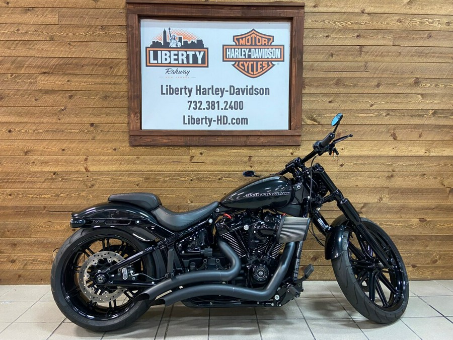 2018 Harley-Davidson® Breakout® 114 Black Tempest FXBRS