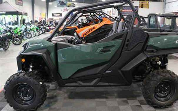 2023 Can-Am Commander DPS 700