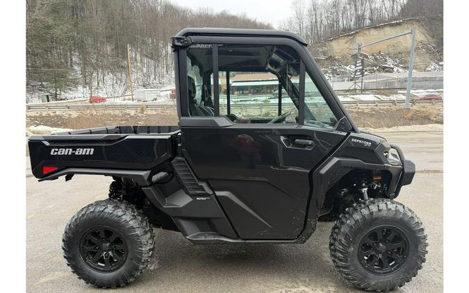 2026 Can-Am Defender XT CAB HD11