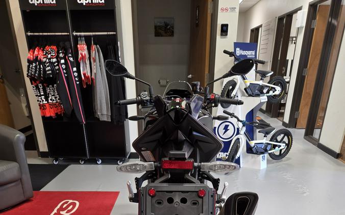 2027 Aprilia Tuono V4 Factory Edition