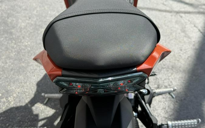 2026 Kawasaki Z125 PRO Pearl Lava Orange - 34865T