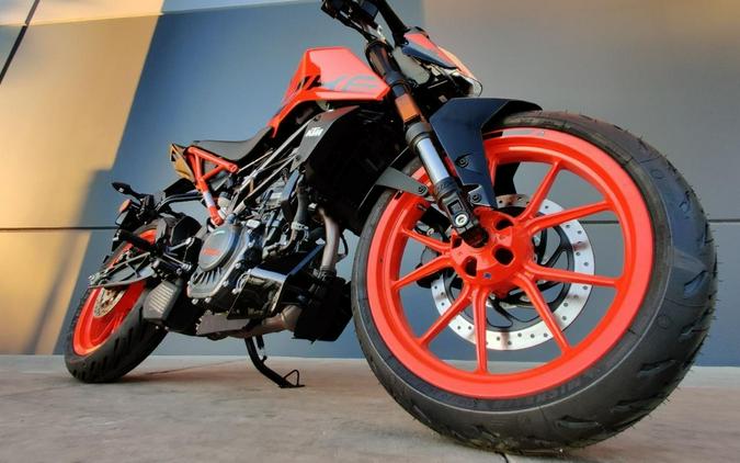 2023 KTM 200 DUKE