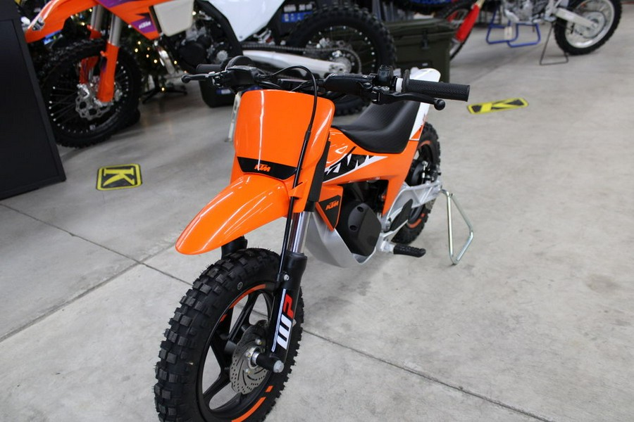 2025 KTM SX-E 2