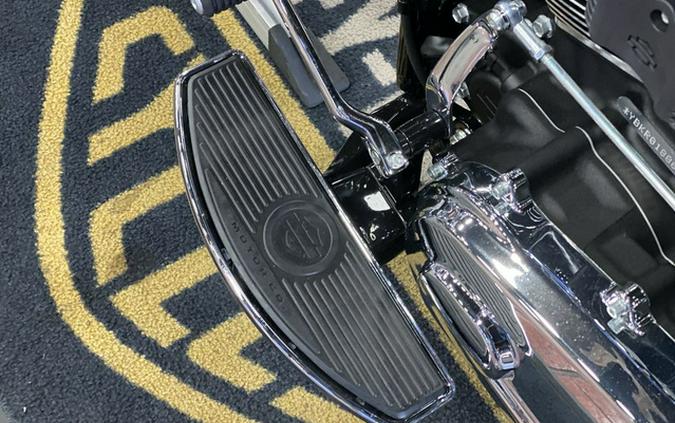 2024 Harley-Davidson Softail FLHCS - Heritage Classic