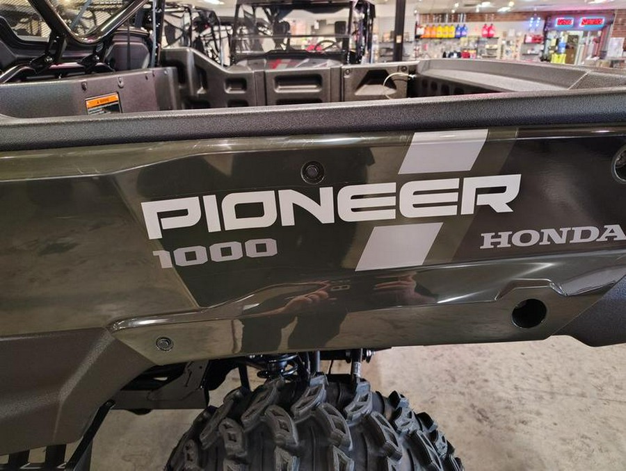 2025 Honda® Pioneer 1000 Deluxe