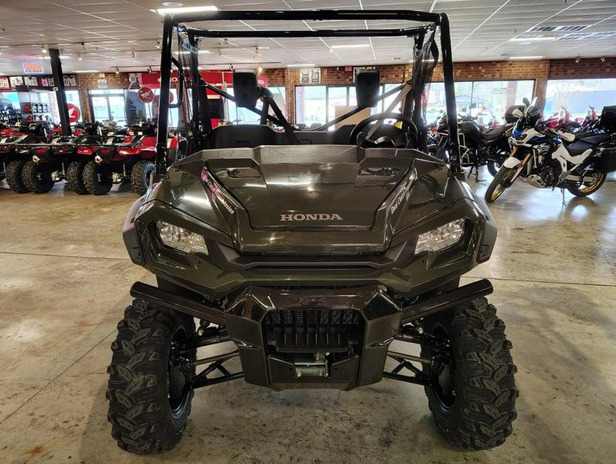 2025 Honda® Pioneer 1000 Deluxe