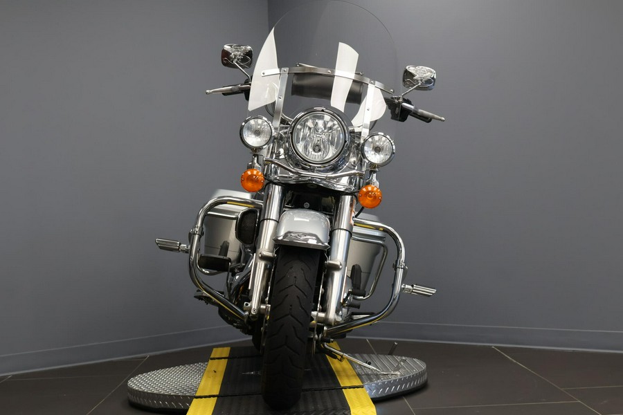 2014 Harley-Davidson® Road King® Billet Silver