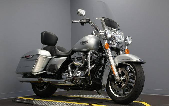 2014 Harley-Davidson® Road King® Billet Silver