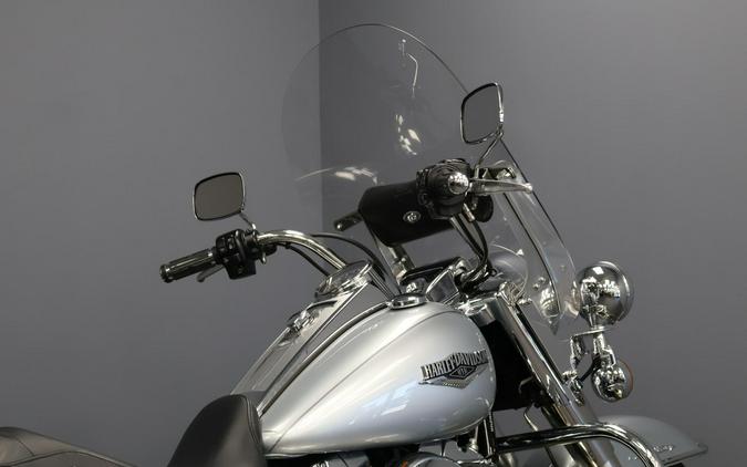 2014 Harley-Davidson® Road King® Billet Silver