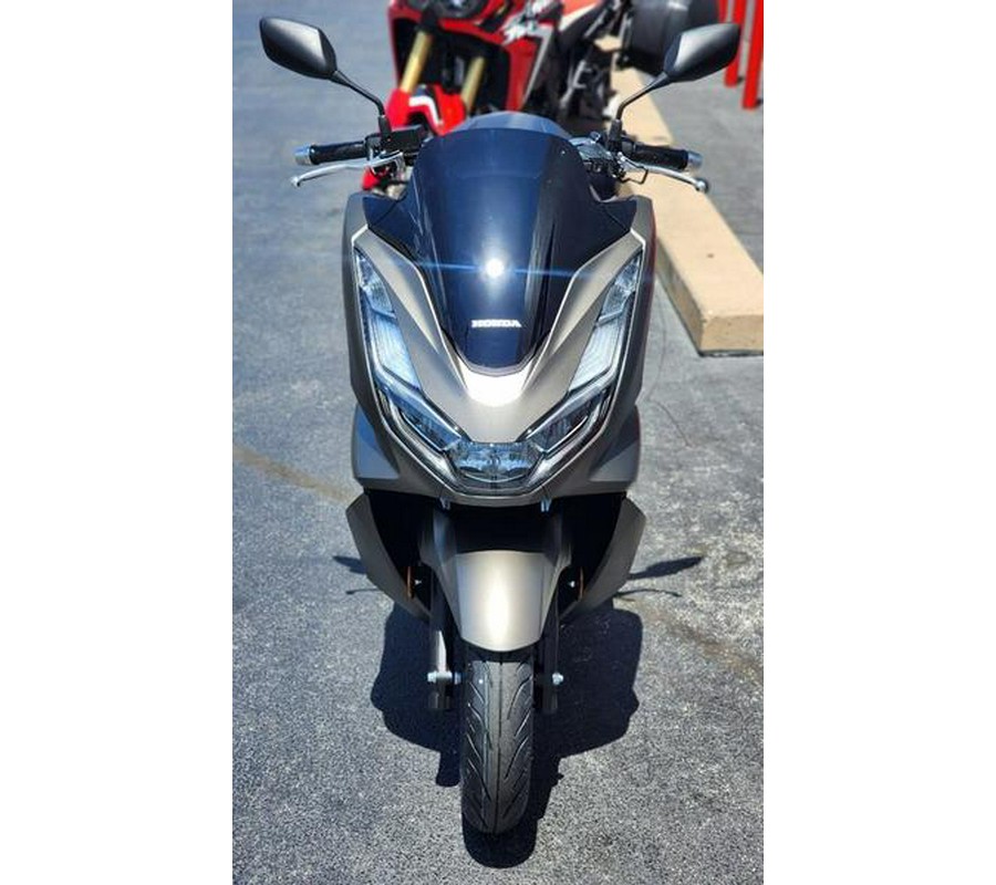 2023 Honda® PCX