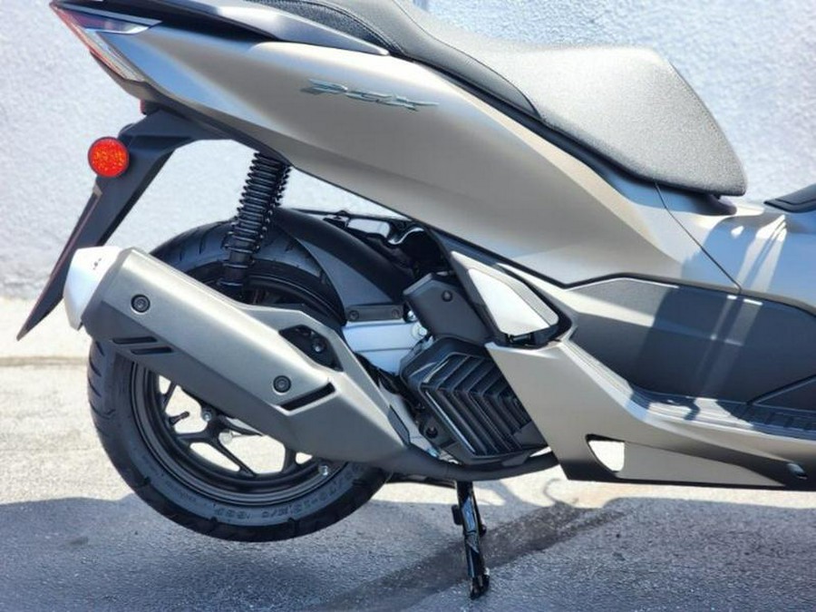 2023 Honda® PCX