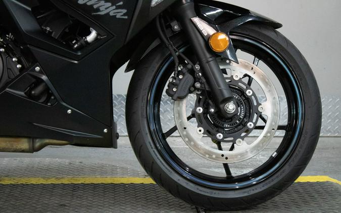 2025 Kawasaki Ninja 500 ABS