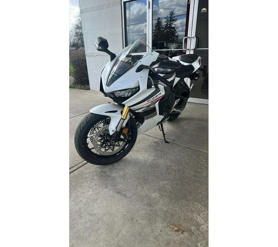 2026 Honda® CBR1000RR ABS