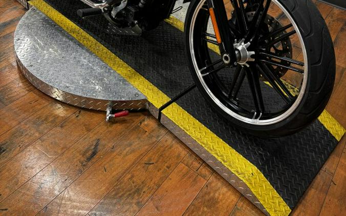 2018 Harley-Davidson® Breakout® BLACK TEMPEST W/PINSTRIPE