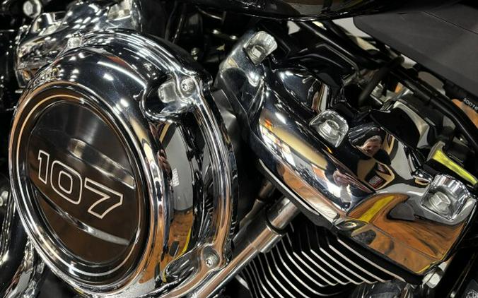 2018 Harley-Davidson® Breakout® BLACK TEMPEST W/PINSTRIPE