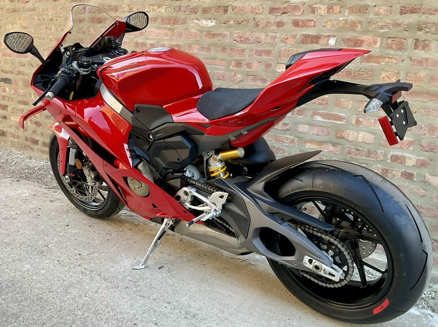 2026 Ducati Panigale V4 S