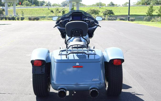 2024 Harley-Davidson® Road Glide® 3 Sharkskin Blue - Black Finish