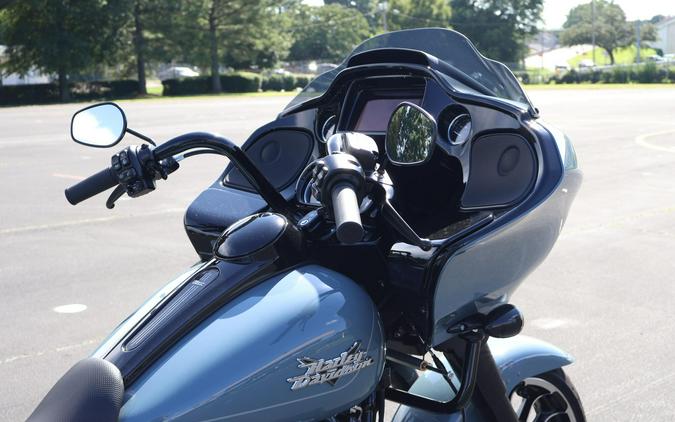 2024 Harley-Davidson® Road Glide® 3 Sharkskin Blue - Black Finish