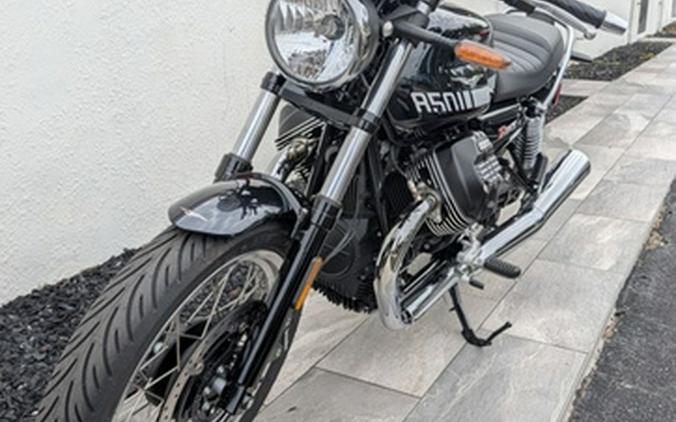 2024 Moto Guzzi V7 Special