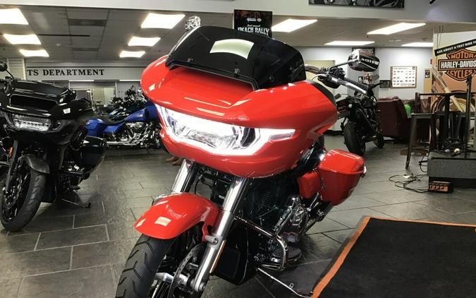 2026 Harley-Davidson® Road Glide® Blood Orange Chrome Trim
