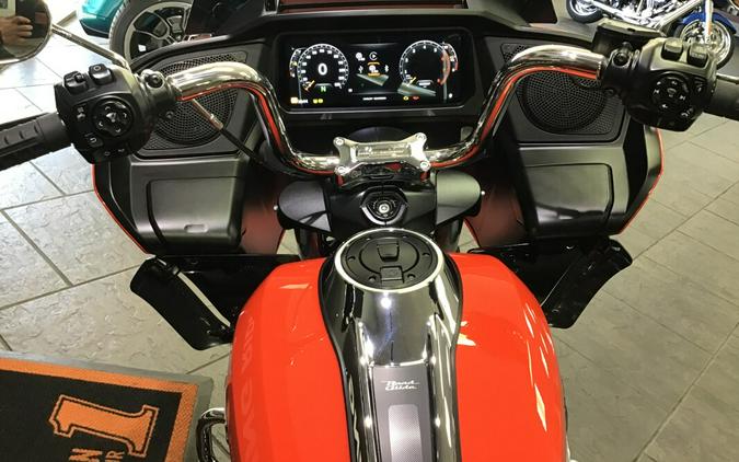 2026 Harley-Davidson® Road Glide® Blood Orange Chrome Trim