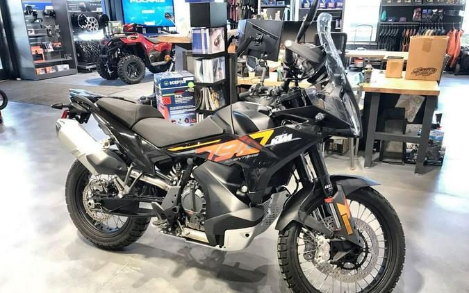2024 KTM 790 Adventure