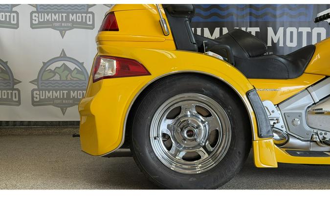 2005 GOLD WING TRIKE - Honda