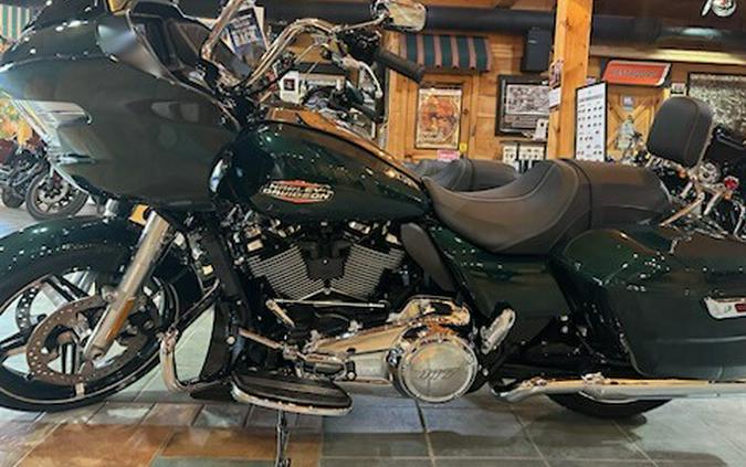 2024 Harley-Davidson Road Glide® Alpine Green w/Cast Wheels