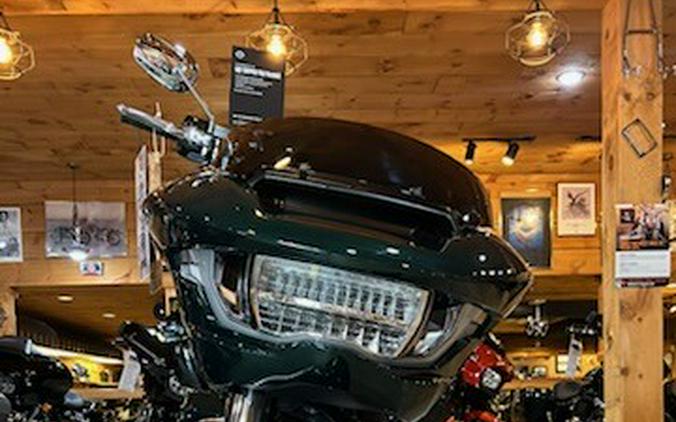 2024 Harley-Davidson Road Glide® Alpine Green w/Cast Wheels