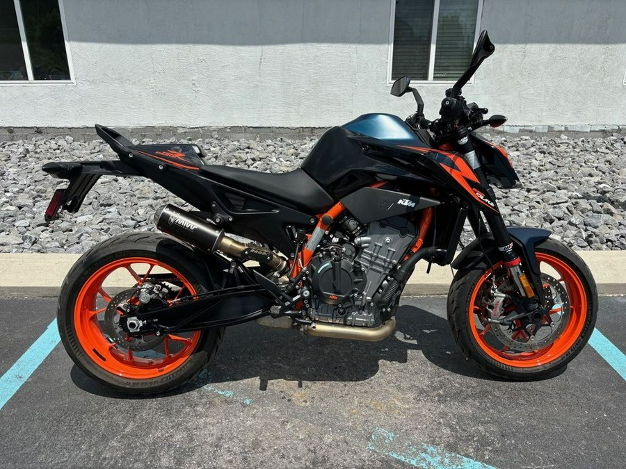 2023 KTM 890 Duke R