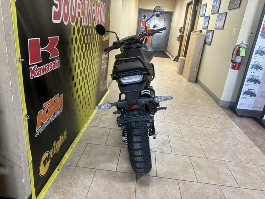 2024 Husqvarna SVARTPILEN 401