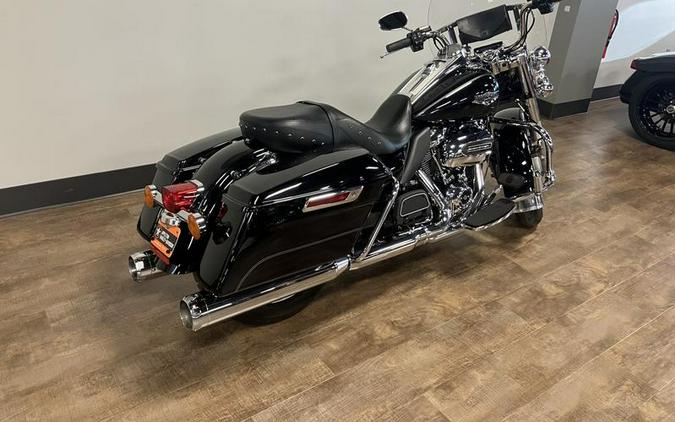 2017 Harley-Davidson® FLHR - Road King®