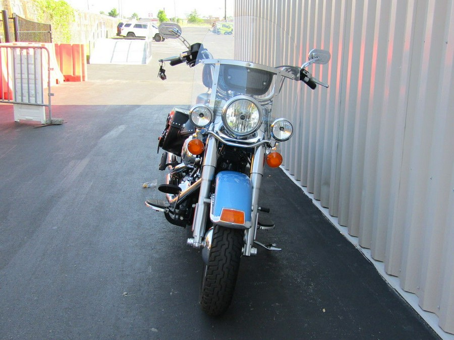 2011 Harley-Davidson® FLSTC - Heritage Softail® Classic