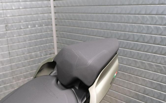 2024 DUCATI STREETFIGHTER V2