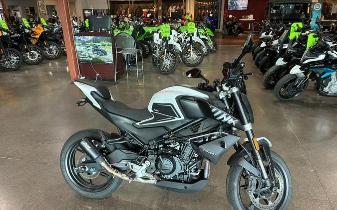 2024 CFMOTO 450NK