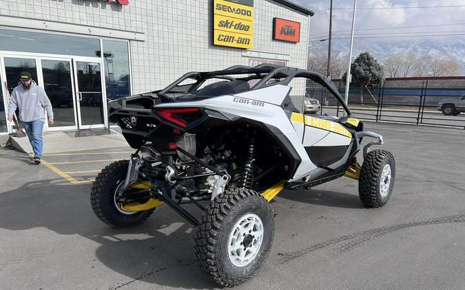 2024 Can-Am® Maverick R 999T DCT