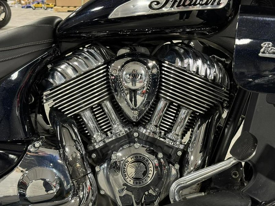 2022 Indian Motorcycle® Roadmaster® Limited Black Azure Crystal