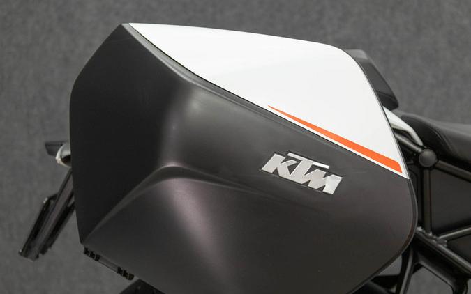 2019 KTM 1290 SUPER DUKE GT W/ABS