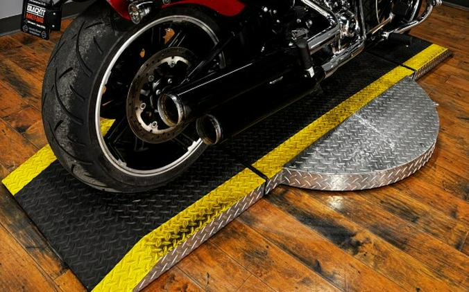 2019 Harley-Davidson® Breakout® 114 WICKED RED W/PINSTRIPE