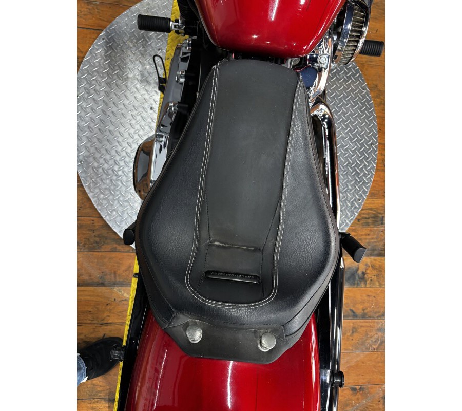2019 Harley-Davidson® Breakout® 114 WICKED RED W/PINSTRIPE