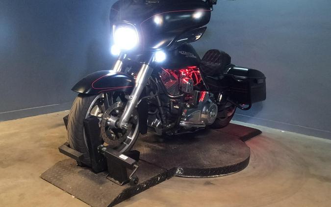 2016 Harley-Davidson Street Glide Special Black Denim