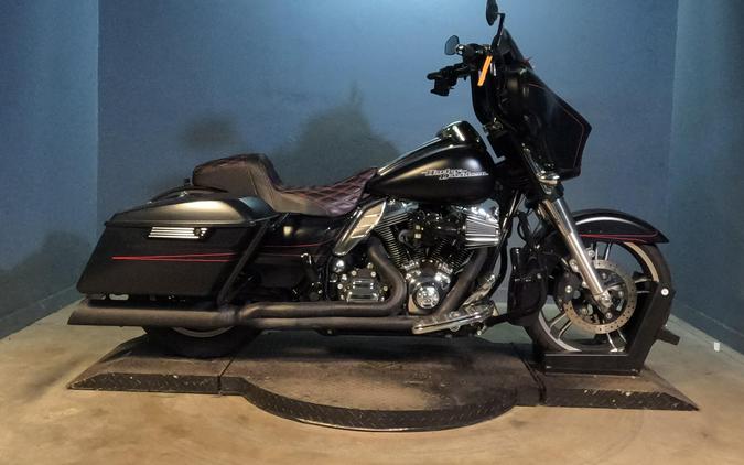 2016 Harley-Davidson Street Glide Special Black Denim