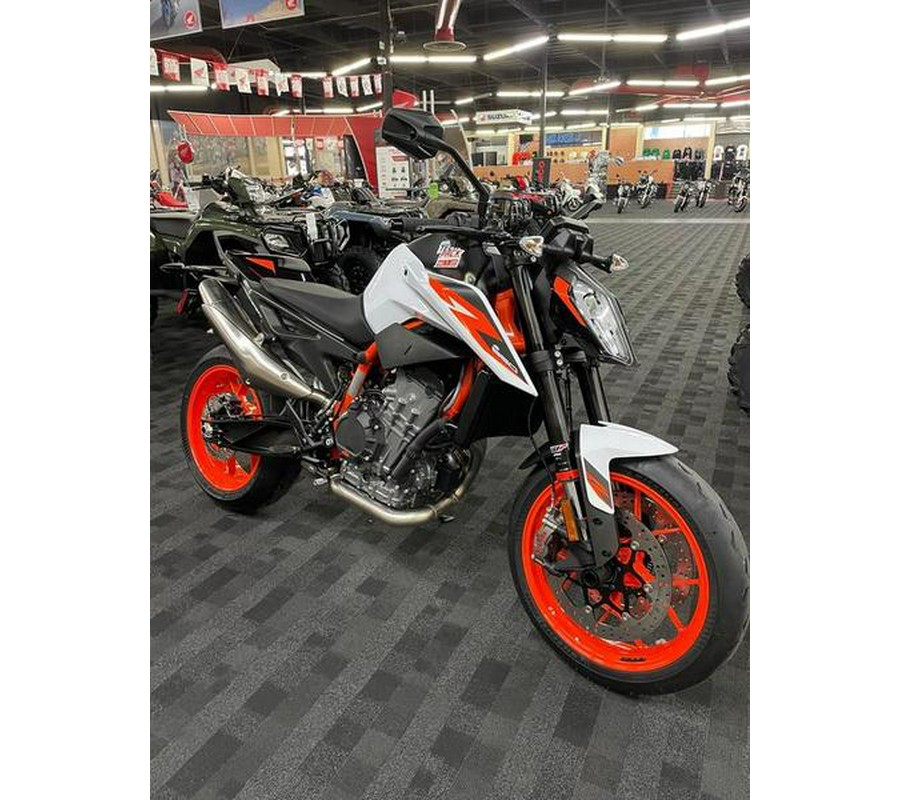 2021 KTM 890 Duke R