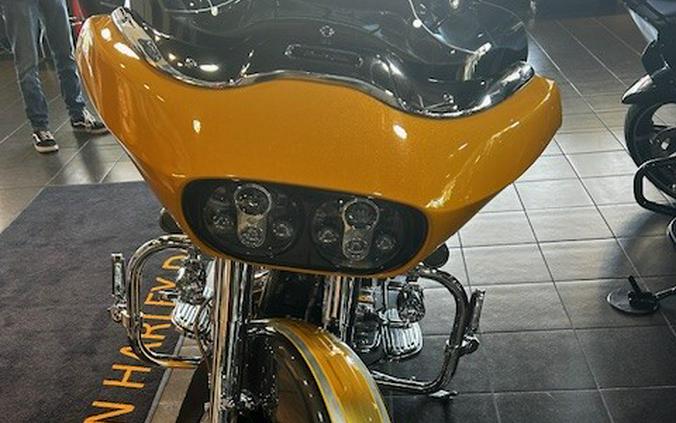 2009 Harley-Davidson CVO™ Road Glide® Yellow Pearl & Charcoal Slate with Ghost Feather g