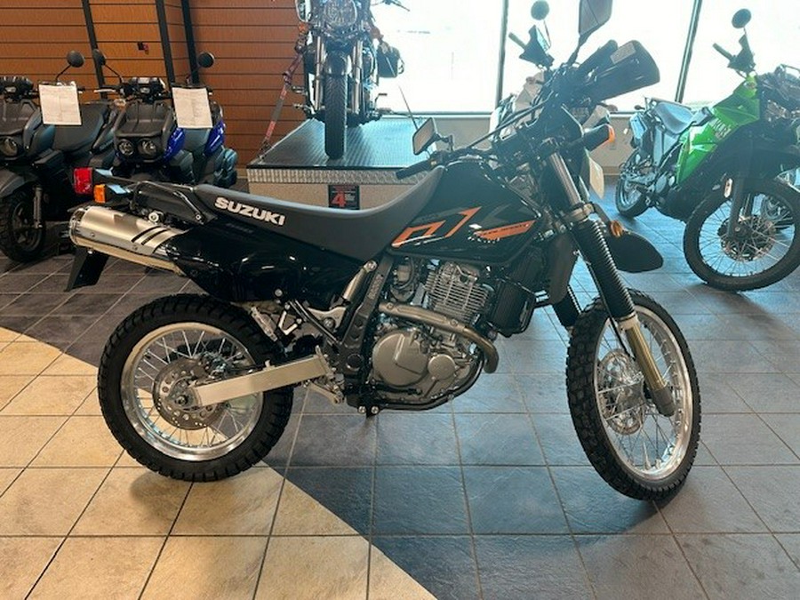 2025 Suzuki DR 650S